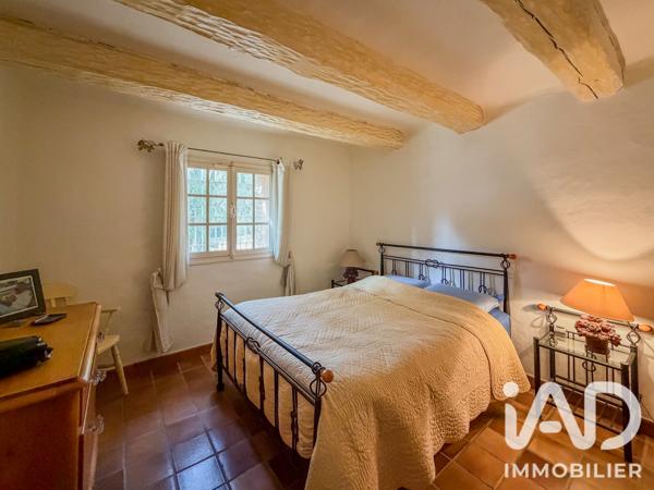 Maison à vendre 6 pièces 233 m² Roquebrune-sur-Argens