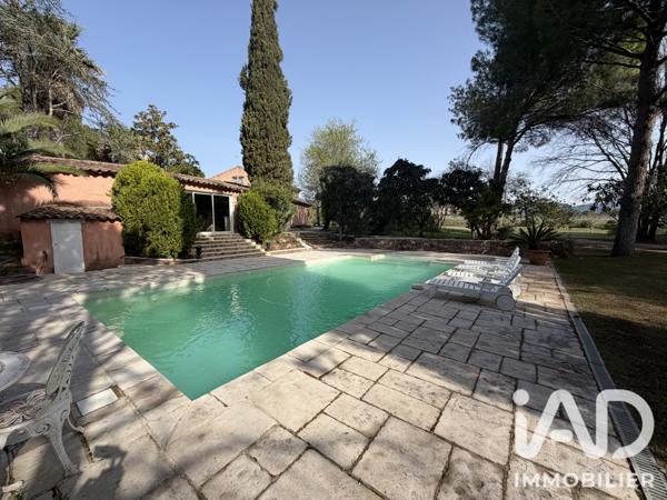 Maison à vendre 6 pièces 233 m² Roquebrune-sur-Argens
