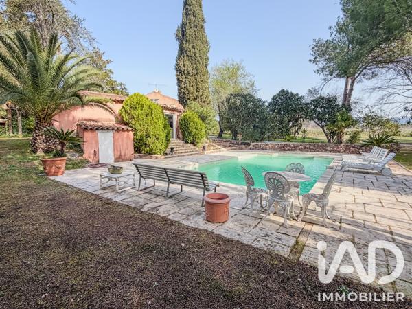 Maison à vendre 6 pièces 233 m² Roquebrune-sur-Argens