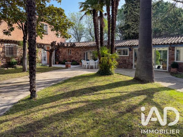 Maison à vendre 6 pièces 233 m² Roquebrune-sur-Argens