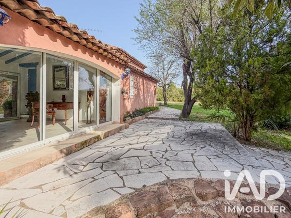 Maison à vendre 6 pièces 233 m² Roquebrune-sur-Argens