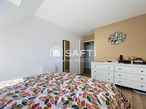Appartement Duplex T3 lumineux au pied du RER A