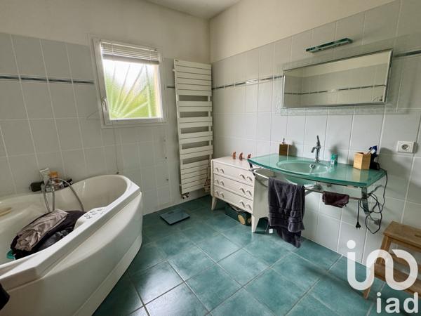 Maison à vendre 7 pièces 200 m² Angoulême