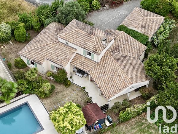 Maison à vendre 7 pièces 200 m² Angoulême