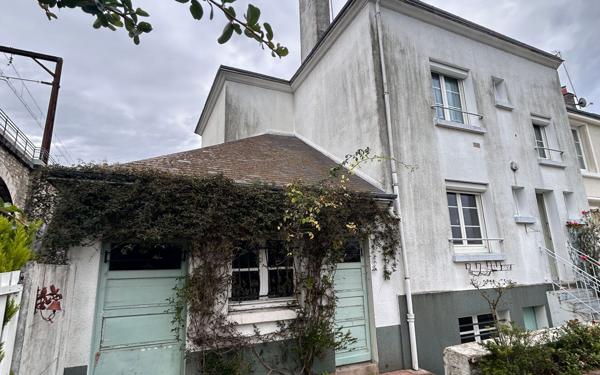 Maison à vendre    5 pièces •  Beaugency