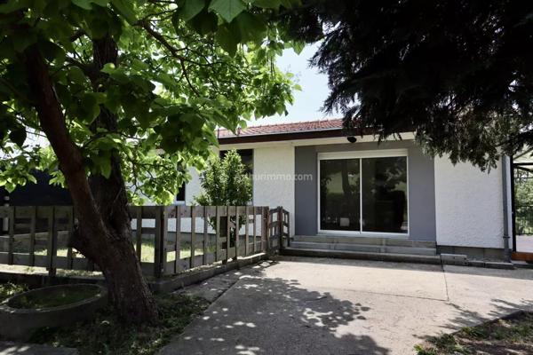Vente Maison 3 pièces 75 m2 à La Chartre-sur-le-Loir