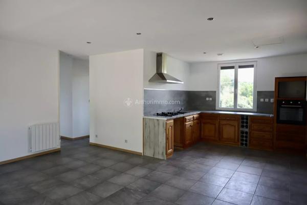 Vente Maison 3 pièces 75 m2 à La Chartre-sur-le-Loir