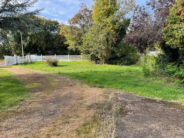 A 5min de Rochefort : Echillais terrain à bâtir viabilisé de 570 m2