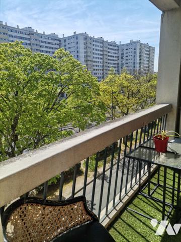 RENNES - Avenue Aristide Briand, Appartement T2 de 53 m², balcon, cave et grenier.