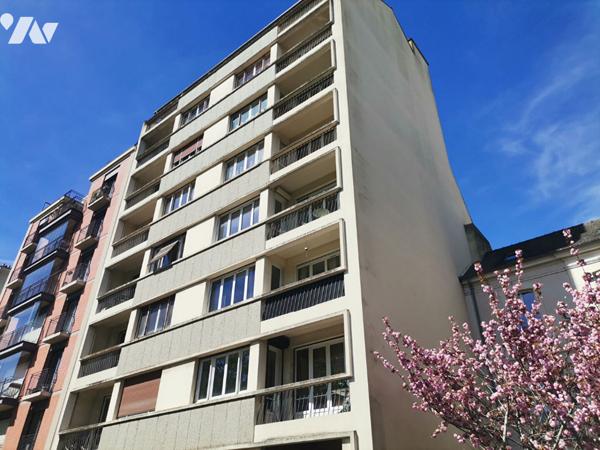RENNES - Avenue Aristide Briand, Appartement T2 de 53 m², balcon, cave et grenier.