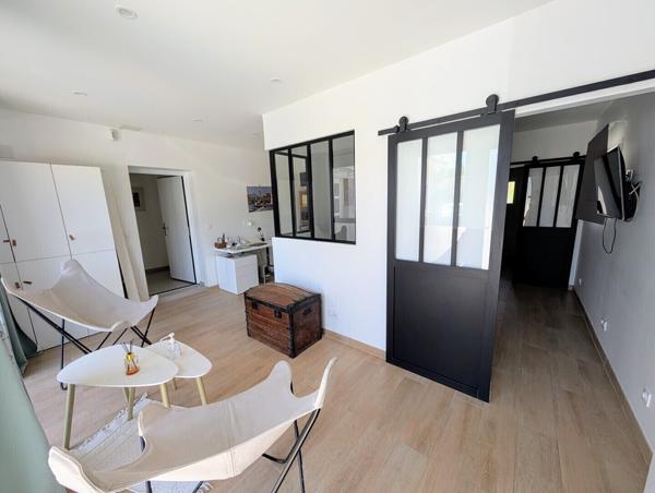 Villa de prestige 4 faces sans vis-à-vis