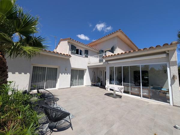 Villa de prestige 4 faces sans vis-à-vis