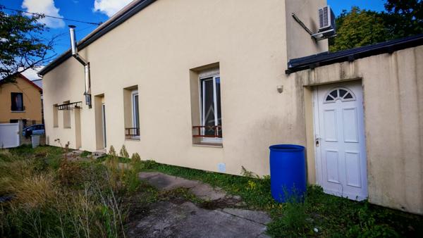 Maison individuelle 3 chambres avec jardin sur 2 parcelles  Gare à pied  !
