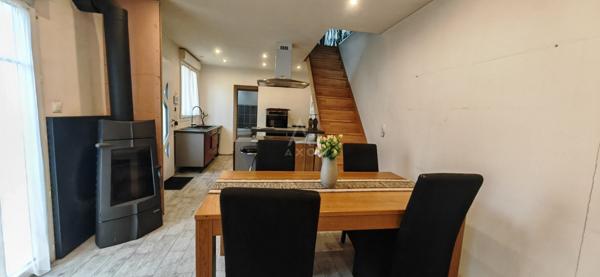 Maison individuelle 3 chambres avec jardin sur 2 parcelles  Gare à pied  !