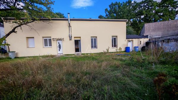 Maison individuelle 3 chambres avec jardin sur 2 parcelles  Gare à pied  !