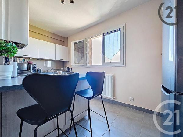 Appartement F4 à vendre  4 pièces - 73 m2 TROYES - 10
