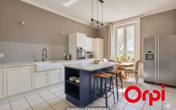 Appartement à vendre    4 pièces • 122,18 m2 Saint-Genis-Laval