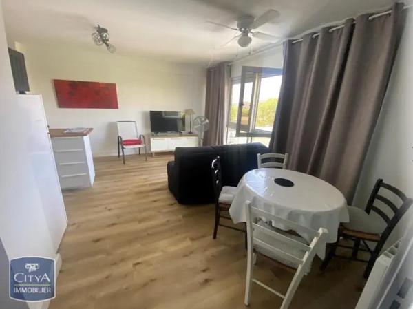 Appartement à louer 2 pièces 36.4m² Sète (34200)