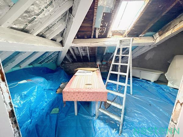 Un Écrin Contemporain sur l'une des plus belles places de Saint-Étienne