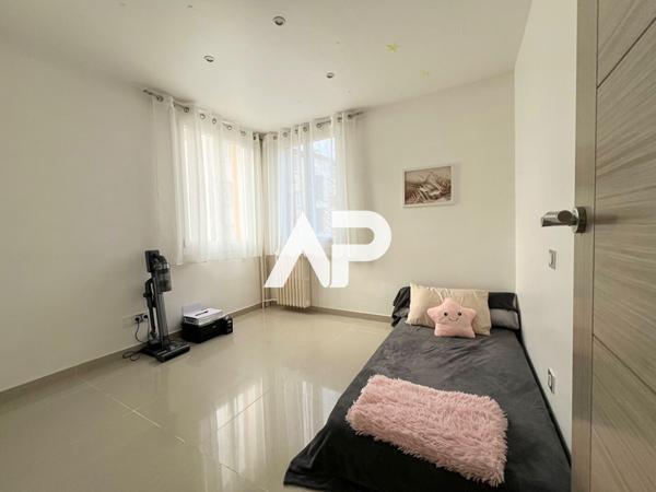 Appartement Montmorency 5 pièce(s) €270 000 ** - Référence 1489