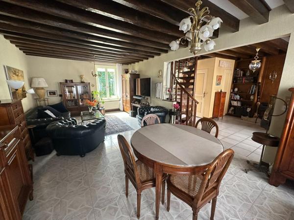 Maison 98 m², sans travaux, cour, terrasse et cave