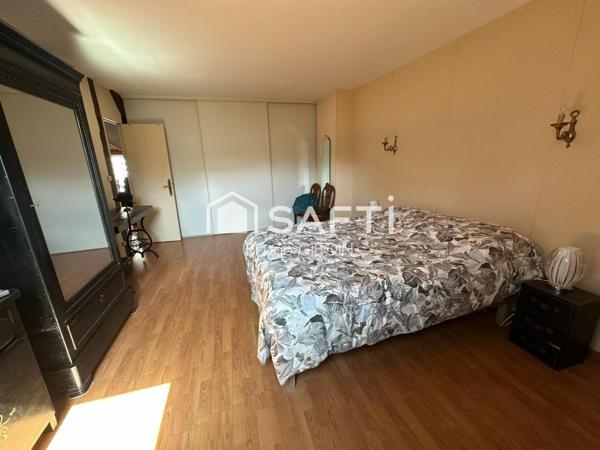 Maison 98 m², sans travaux, cour, terrasse et cave