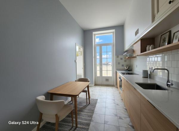 Appartement T2 Traversant, transformable en T3  de 57m² + Terrasse & Cave