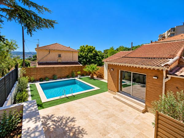 AU CALME VILLA PLAIN PIED 131M2 AVEC PISCINE ET STUDIO INDEPENDANT
