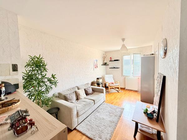 MAISON CONFLANS STE HONORINE - 7 PIÈCES - 130 m² €489 000 ** - Référence 7789