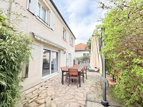 MAISON CONFLANS STE HONORINE - 7 PIÈCES - 130 m² €489 000 ** - Référence 7789