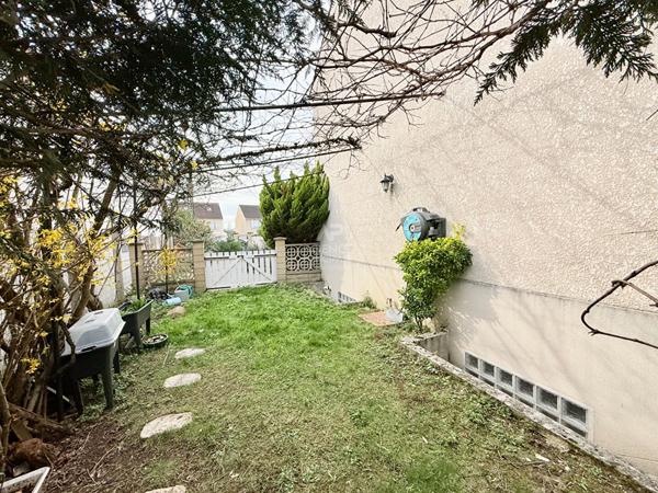 MAISON CONFLANS STE HONORINE - 7 PIÈCES - 130 m² €489 000 ** - Référence 7789