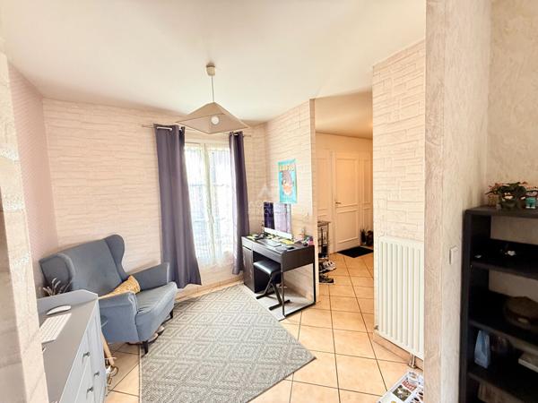 MAISON CONFLANS STE HONORINE - 7 PIÈCES - 130 m² €489 000 ** - Référence 7789