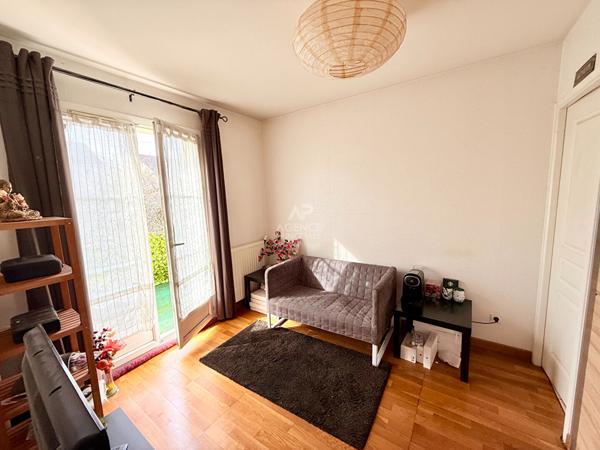 MAISON CONFLANS STE HONORINE - 7 PIÈCES - 130 m² €489 000 ** - Référence 7789