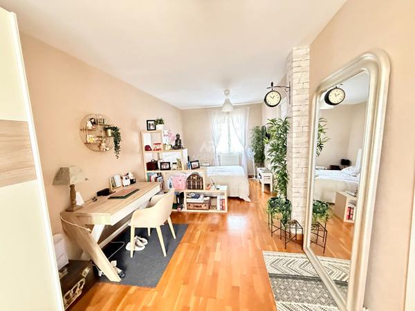 MAISON CONFLANS STE HONORINE - 7 PIÈCES - 130 m² €489 000 ** - Référence 7789