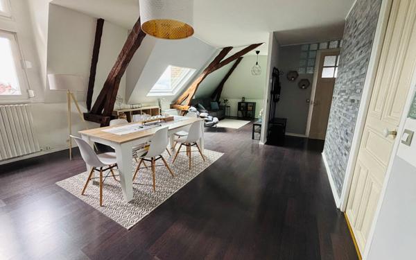 Appartement à vendre    4 pièces • 98 m2 Saint-Quentin