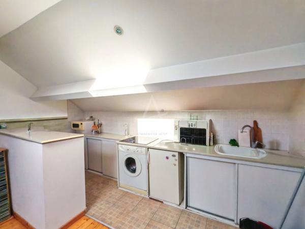 LE LOROUX-BOTTEREAU, maison avec bâtiment à finir de rénover, appartement, double garage, terrain