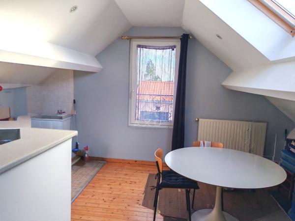 LE LOROUX-BOTTEREAU, maison avec bâtiment à finir de rénover, appartement, double garage, terrain