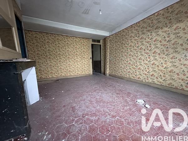 Immeuble à vendre 273 m² Nemours