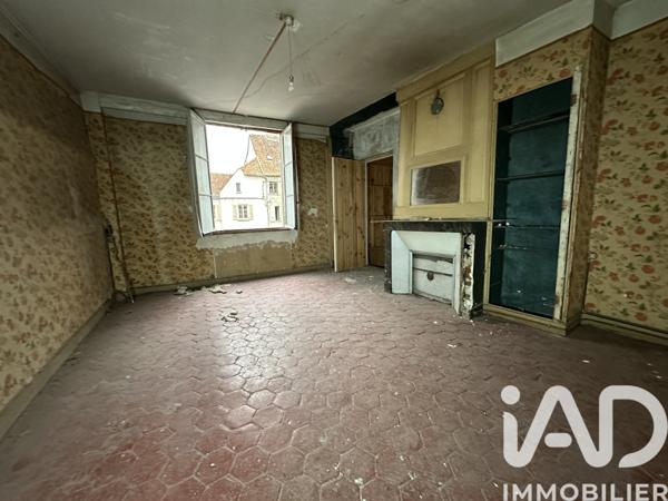 Immeuble à vendre 273 m² Nemours