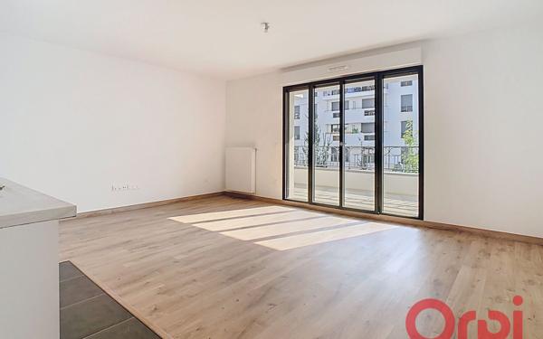 Appartement à louer    3 pièces • 65,80 m2 Clamart