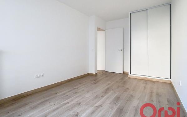 Appartement à louer    3 pièces • 65,80 m2 Clamart
