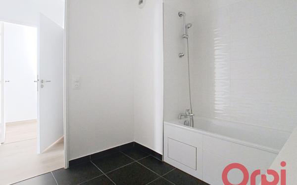 Appartement à louer    3 pièces • 65,80 m2 Clamart