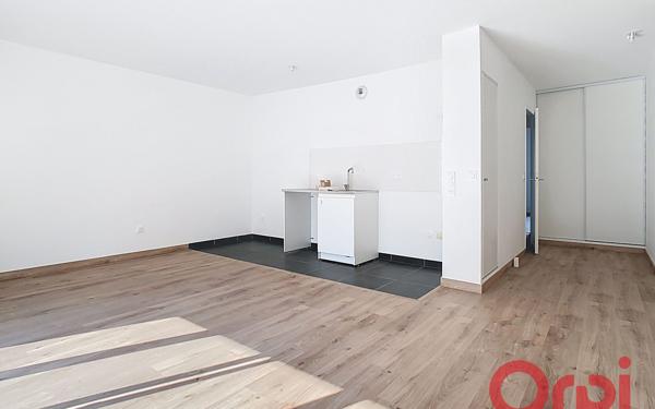 Appartement à louer    3 pièces • 65,80 m2 Clamart