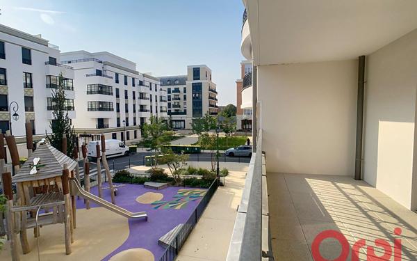 Appartement à louer    3 pièces • 65,80 m2 Clamart