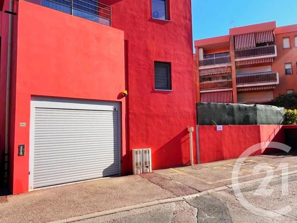 Parking à vendre  14,25 m 2   ROQUEBRUNE CAP MARTIN  - 06