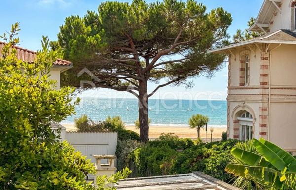 VILLA ANCIENNE PARC DE ROYAN 100 M PLAGE