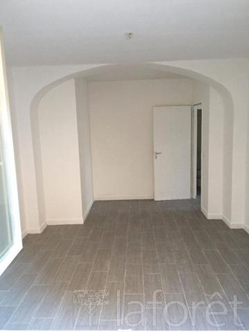 Location appartement Prades - 4 pièce(s) - 81 m² - 695 €/mois
