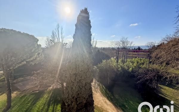 Appartement à louer    3 pièces •  Pierrelatte