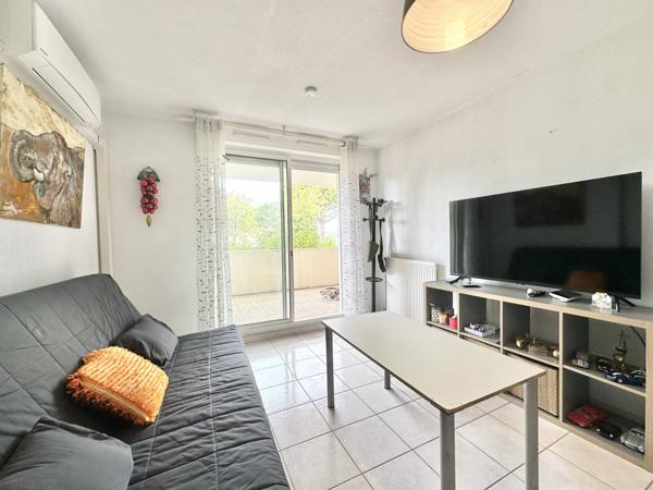 Appartement de type 2 terrasse et parking Marseille Château-Gombert