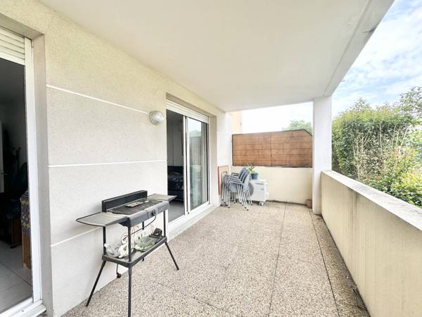 Appartement de type 2 terrasse et parking Marseille Château-Gombert